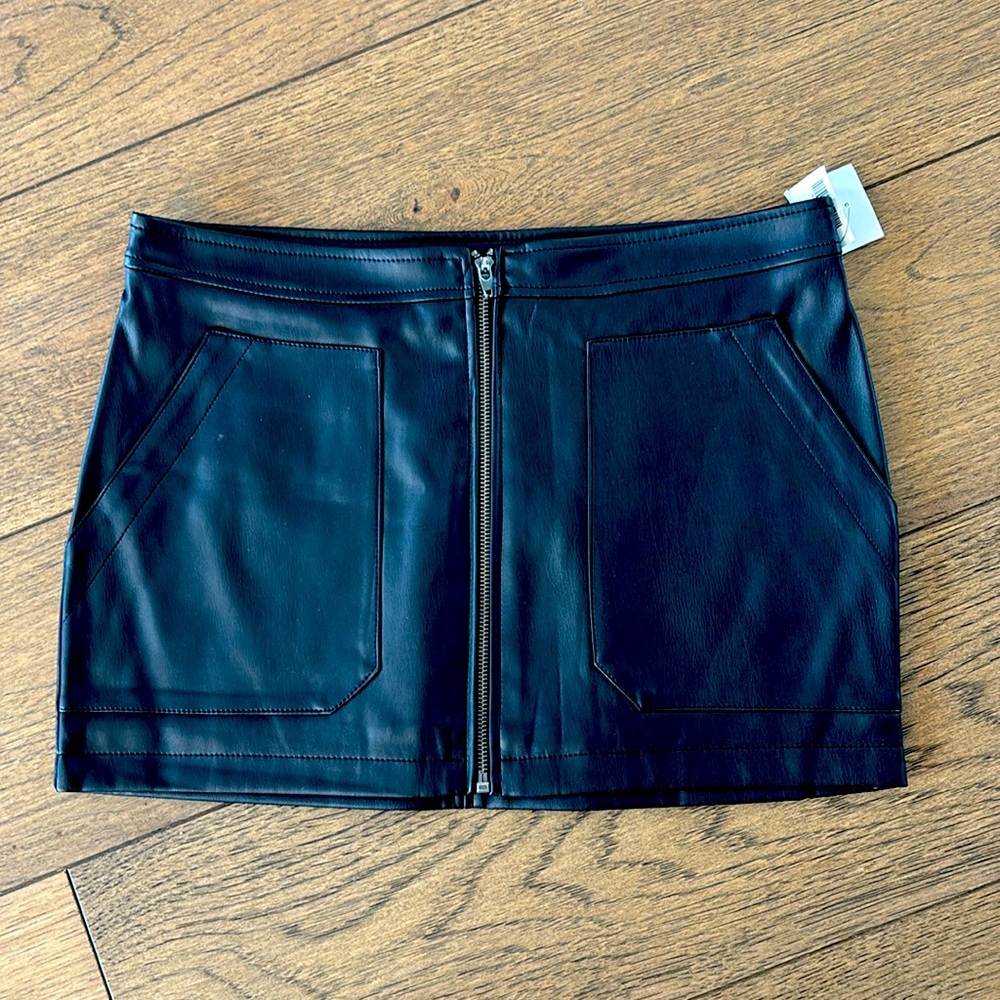 Free people, mini faux leather skirt with front zipper and pockets